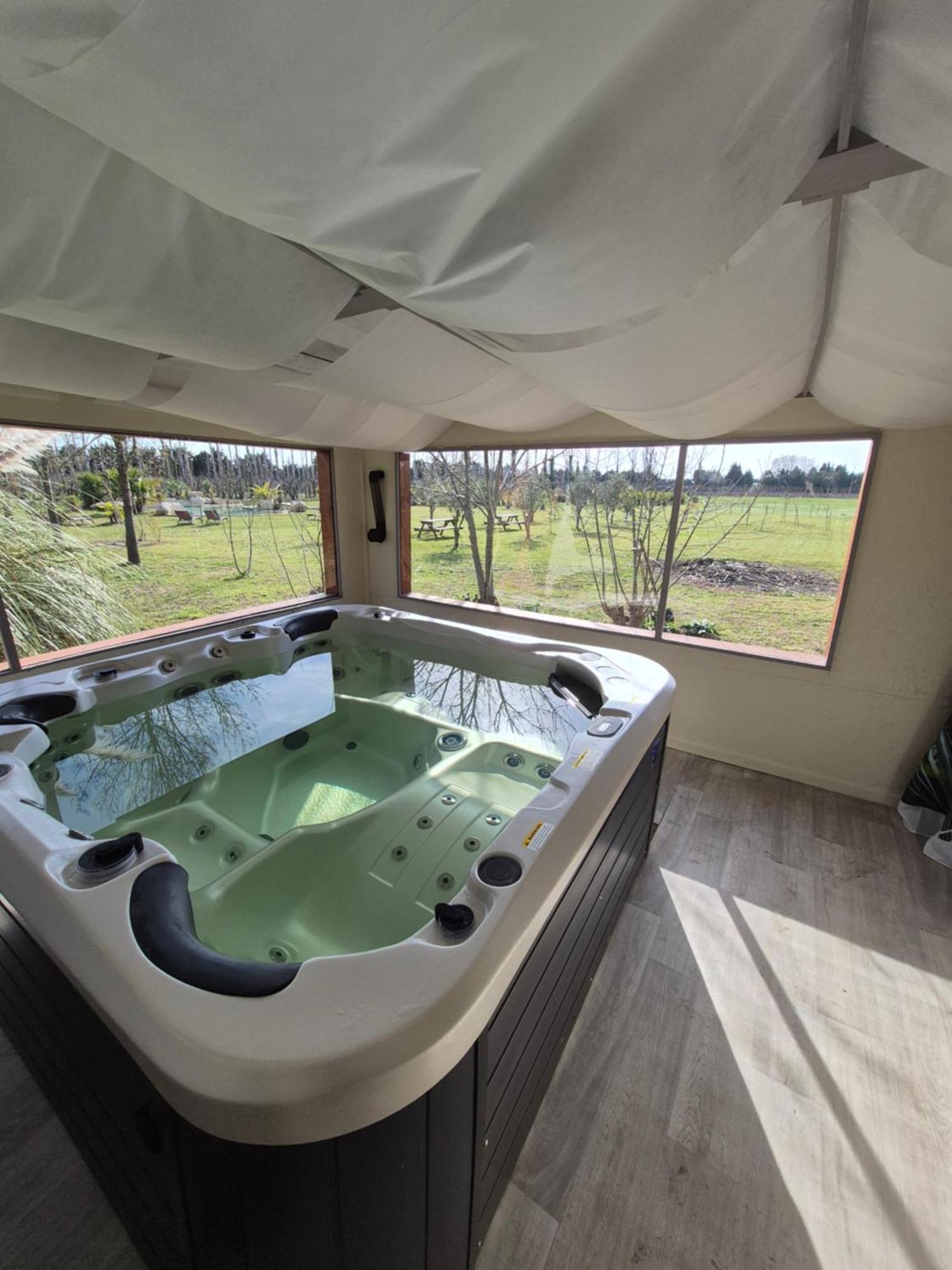 Le Mas Des Cerisiers Jacuzzi Et Sauna Inclus Pour Tous Les Logements Avignon Exteriér fotografie